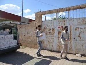 İHO Ebrar Viranşehir’de muhtaçları yüzünü güldürdü