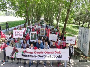 Gebze Üniversitesi'nde Gazze'ye destek için oturma eylemi başlatıldı