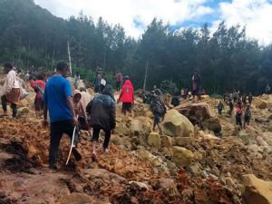 Papua Yeni Gine'de meydana gelen heyelanda ölü sayısı artıyor