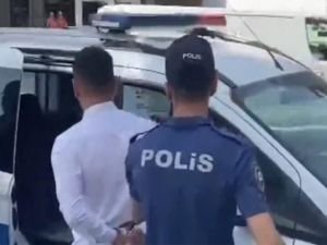 Kadıköy’de motosikletle ambulansın önünü kesen 2 şüpheli yakalandı