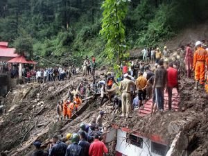 Hindistan’da şiddetli yağışlar sel ve heyelana yol açtı: 6 ölü