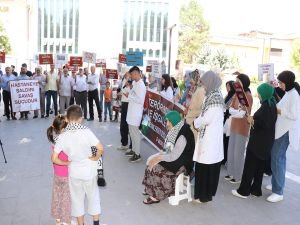 Hekimler ve sağlık çalışanları: Gazze, karanlığa gömülmüş dünyada bize ışık oldu