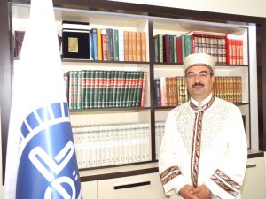 Cuma 'Ezan Saati' artık normal vaktinde okunacak!