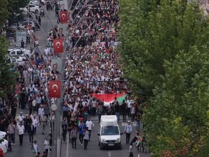 Batman'da binler Gazze için yürüdü