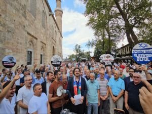 Soykırımcı Netanyahu'nun ABD Parlamentosun'da alkışlanması Bursa'da protesto edildi