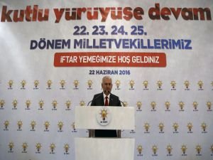 Başbakan Yıldırım, eski vekillerle iftarda bir araya geldi