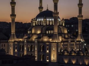 Kırıkkale Nur Camii’ne aydınlatma ödülü