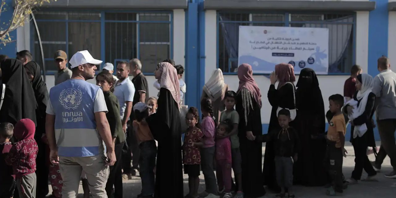 Siyonist rejim, Gazze'nin can damarı UNRWA'yı yasaklama kararı aldı