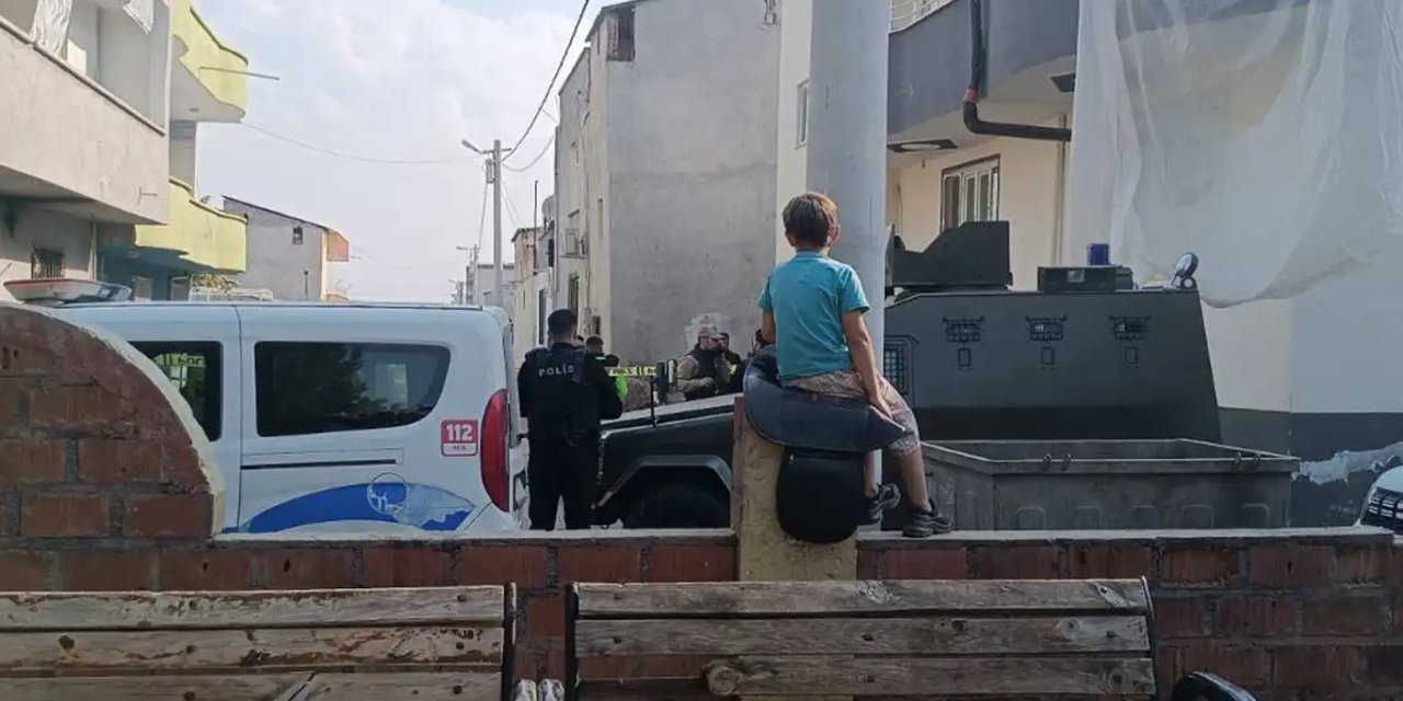 Husumetli aileler arasında silahlı kavga: 2 ölü