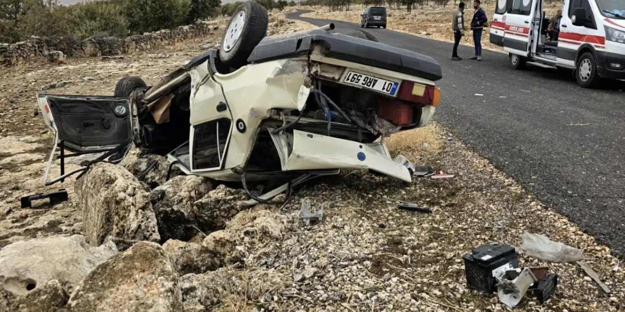 Mardin'de otomobil takla attı: 2 yaralı