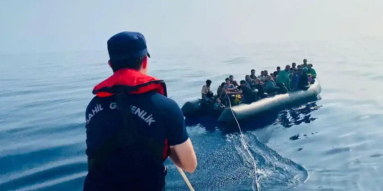 İzmir'de 113 düzensiz göçmen kurtarıldı