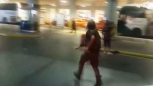 Uzun namlulu silahla rast gele ateş açtı