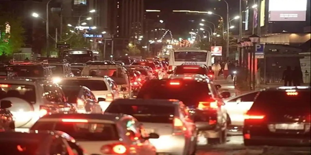 Moğolistan'ın başkentindeki trafik sorununa "plaka" çözümü