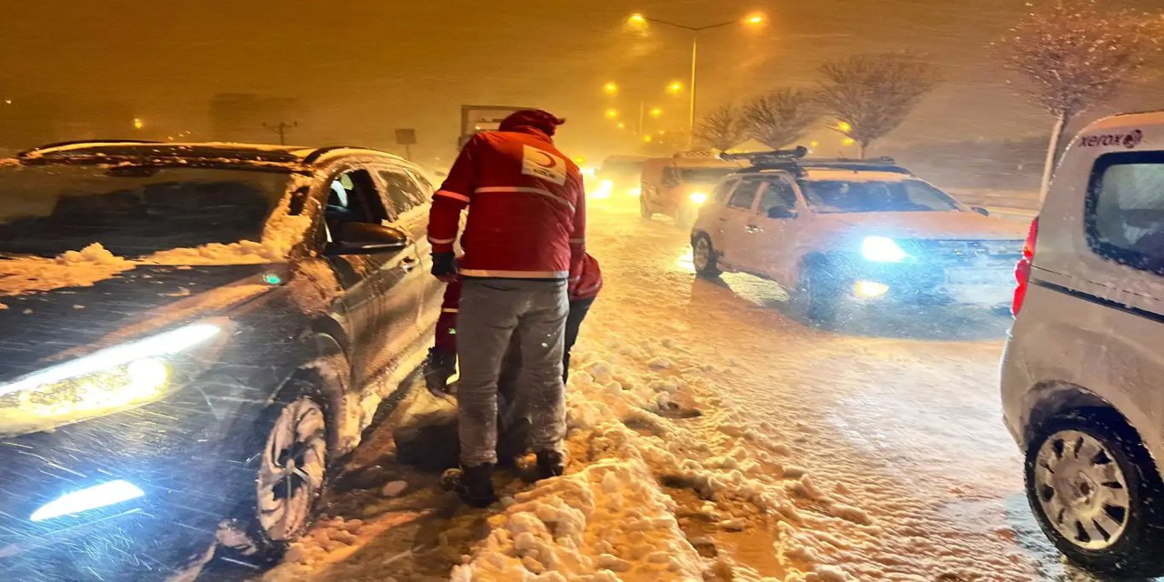 Bayburt-Gümüşhane kara yolu kapandı