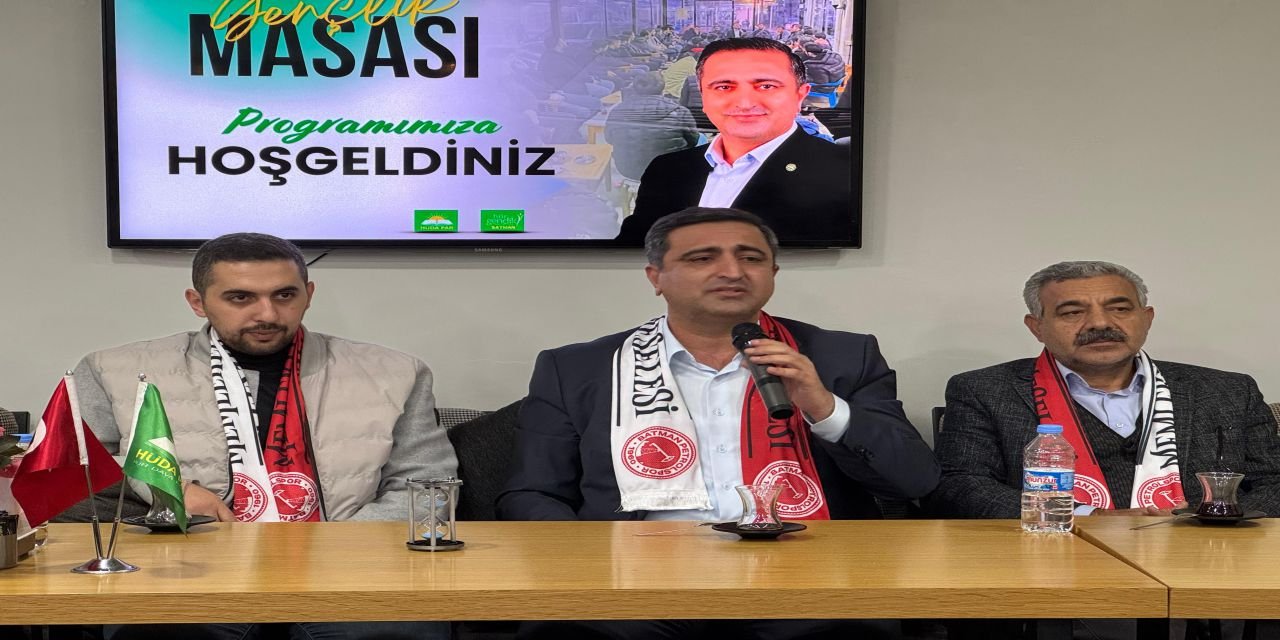 Ramanlı, Gençlik Masası’nda Gençlerle Buluştu