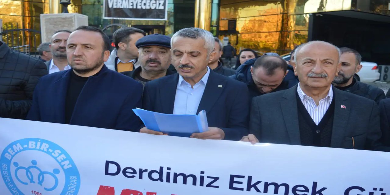 Dem Parti'li Siirt Belediyesi'nin sözleşmeli personel fesihlerine tepki