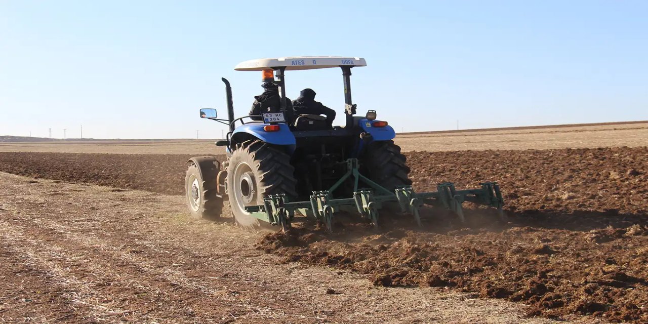 Diyarbakırlı çiftçilerin ekim çalışmaları devam ediyor