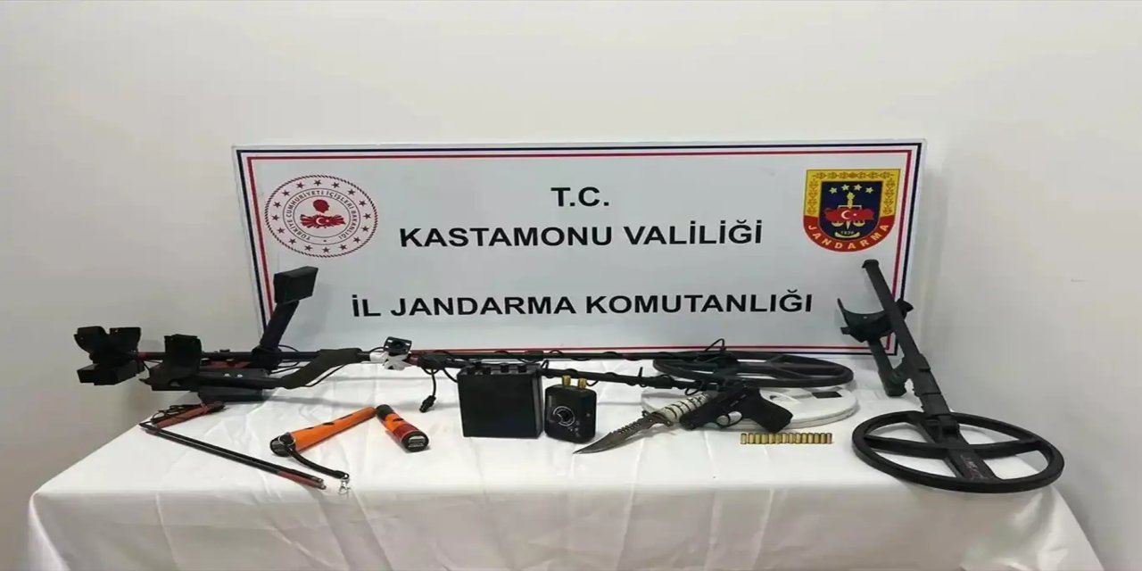 Kastamonu'da kaçak kazıya 4 gözaltı