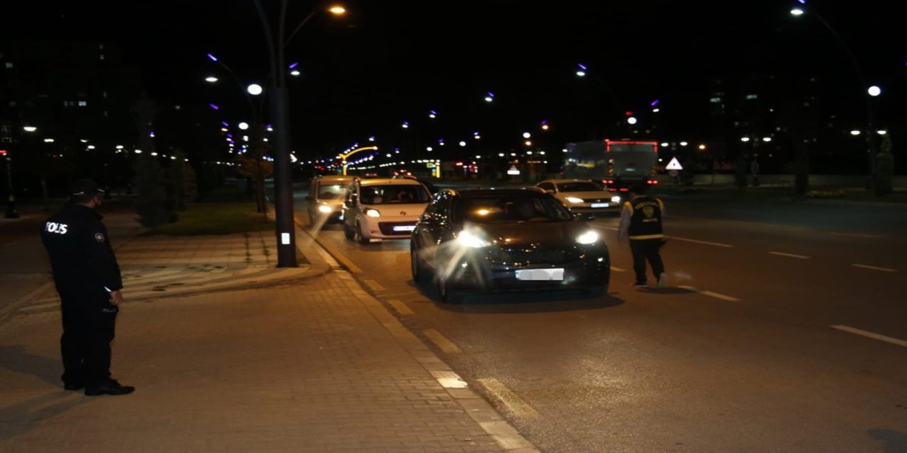 Malatya'da trafik denetimlerinde 429 sürücüye cezai işlem uygulandı