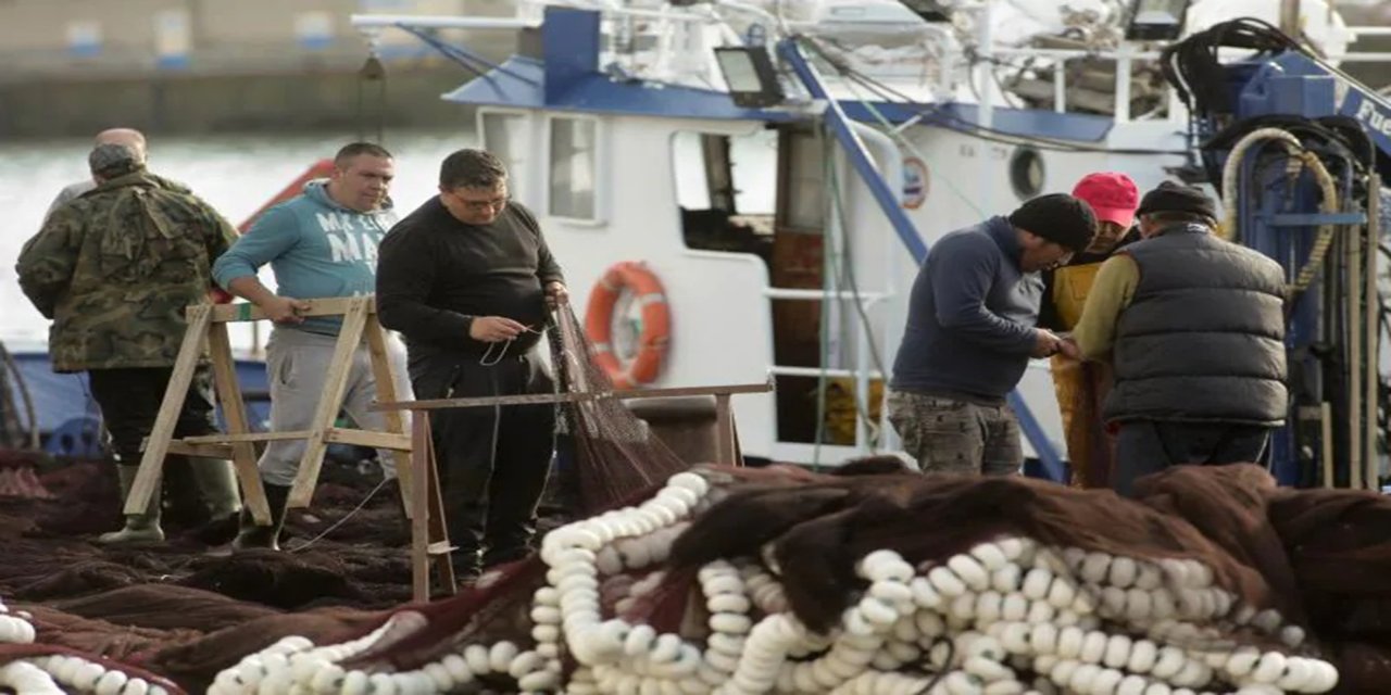 İspanya'da balıkçılar AB politikalarına karşı greve gitti