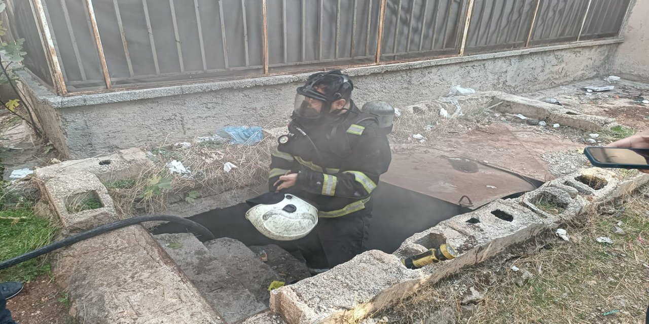 Şanlıurfa'da bir apartmanın bodrum katında yangın