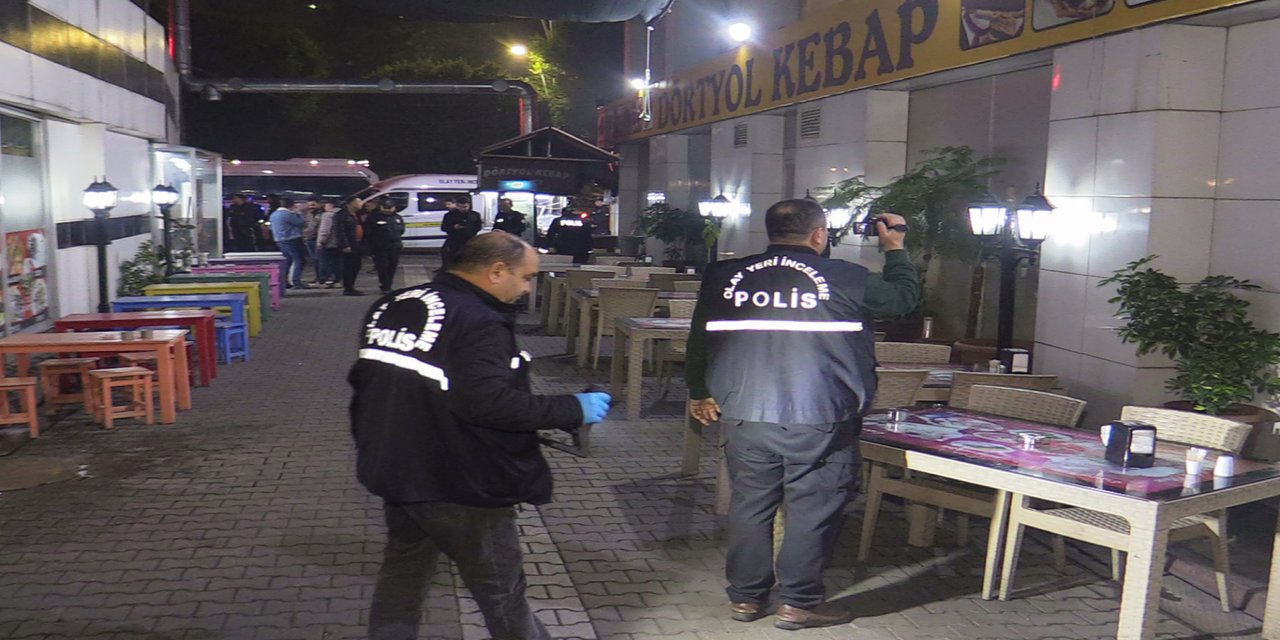 Adana'da lokantaya silahlı saldırı: 1 ölü