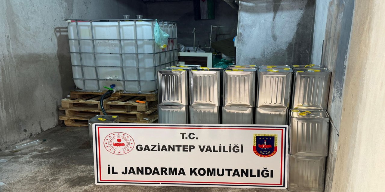 Gaziantep'te piyasaya sürülmek üzere olan sahte zeytinyağı ele geçirildi