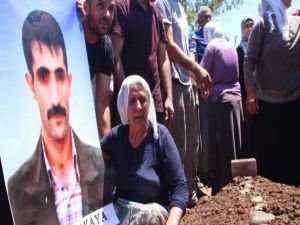 HDP milletvekilleri PKK'lının cenazesine katıldı!