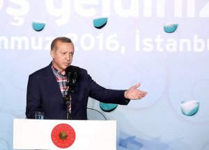 Cumhurbaşkanı Erdoğan dostluk iftarında önemli açıklamalarda bulundu