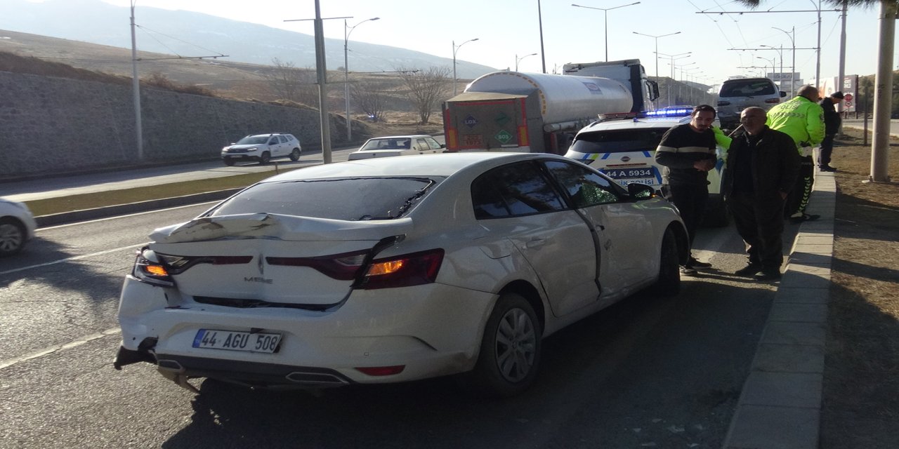 Malatya'da zincirleme kaza: 2 yaralı