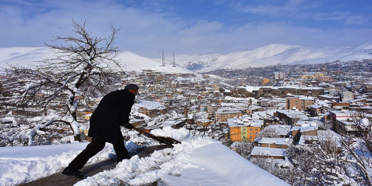 Meteorolojiden 4 kente "yoğun" kar uyarısı