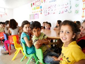 Suriyeli mülteci çocuklar için eğitim projesi