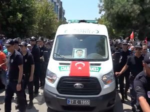 Hayatını kaybeden polis toprağa verildi