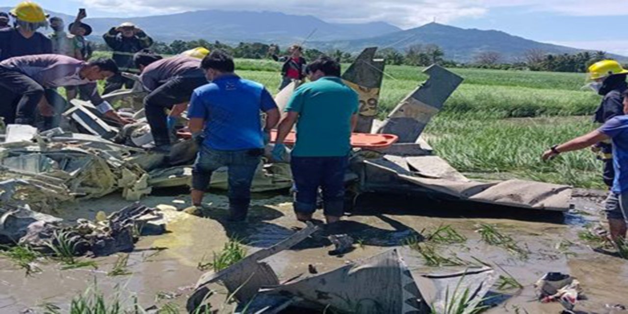 Filipinler'de eğitim uçağı düştü: 2 ölü