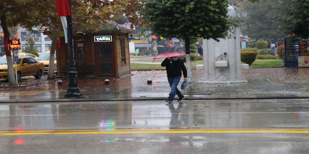 Güneydoğu'da 5 kente sel ve su baskını uyarısı