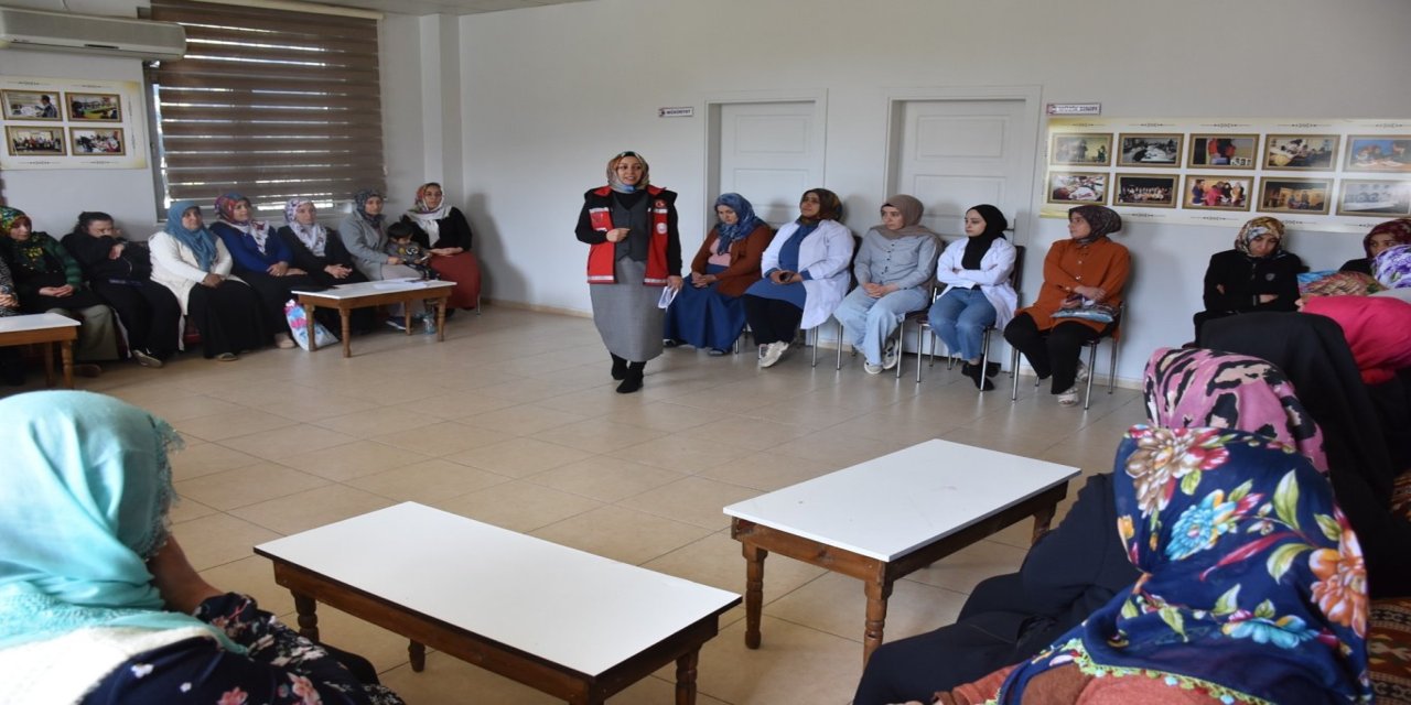 Siirt Belediyesi'nden kadınlara yönelik aile eğitimi semineri