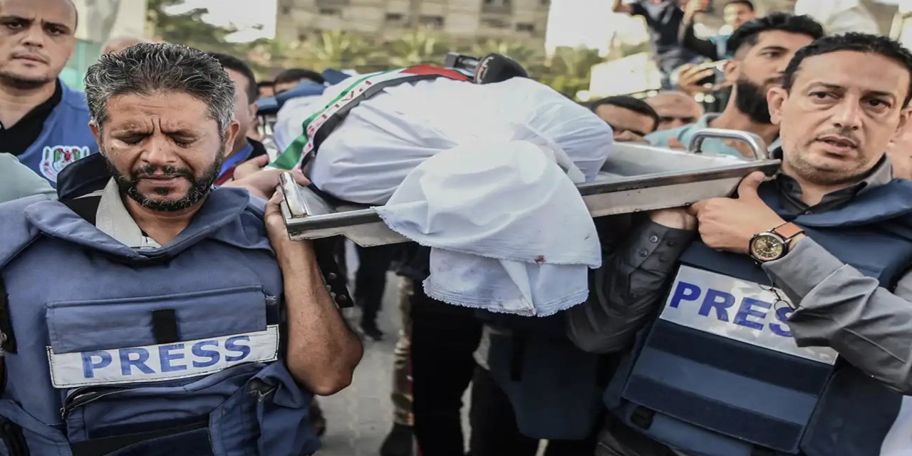 Gazeteci-Yazar Kahyalar: Gazze'de basına yönelik saldırılar bilgi düşmanlığının bir tezahürüdür