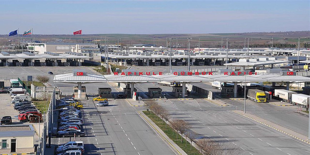 Kapıkule'deki rüşvet operasyonunda 23 gümrük memuru tutuklandı