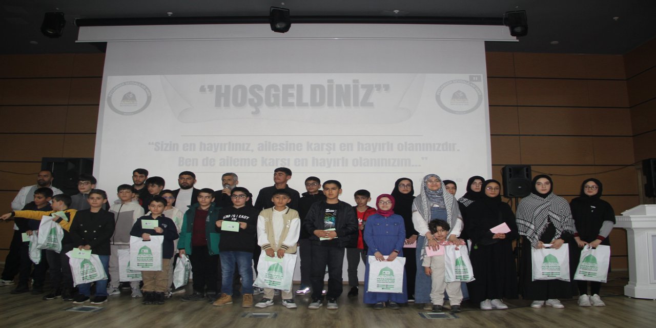 Bingöl’de Siyer Yarışması'nda kazanılan ödüller Gazze’ye bağışlandı