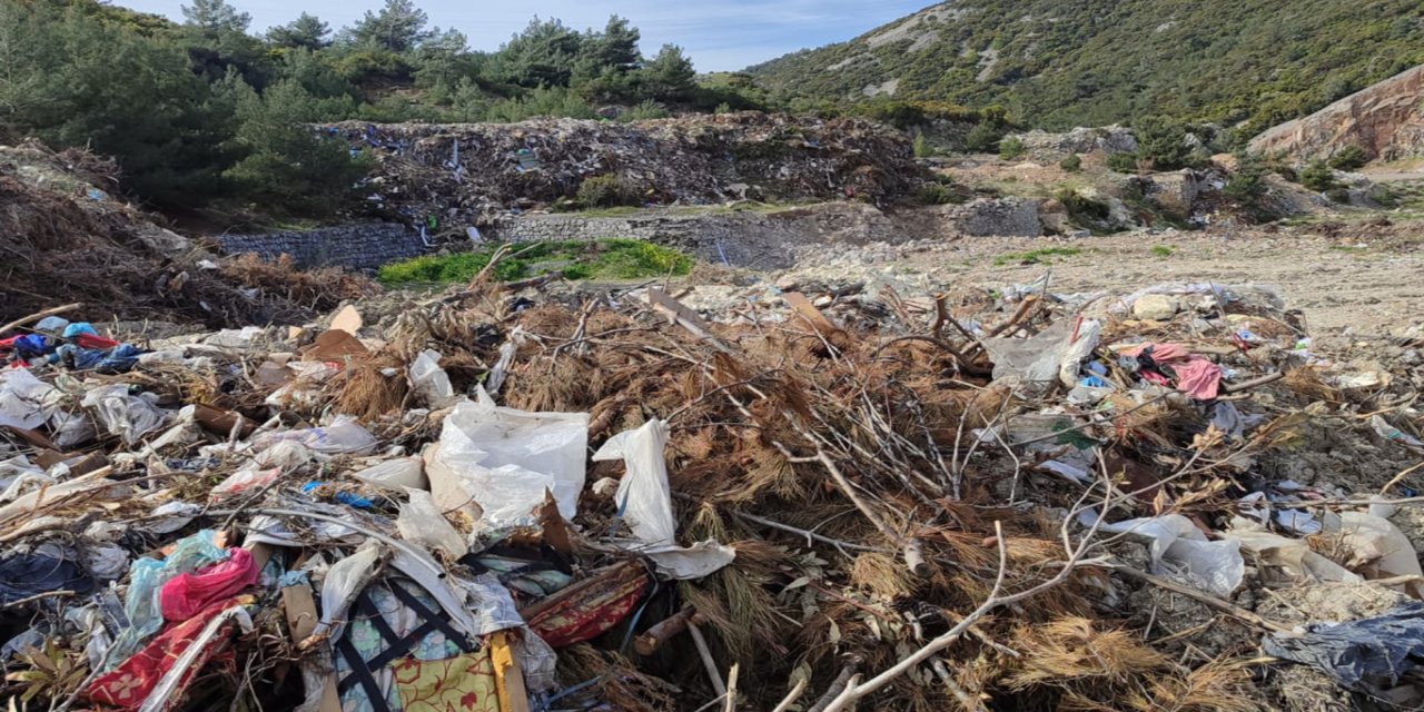 CHP'li Urla Belediyesi'ne "açık alana atık dökme" cezası