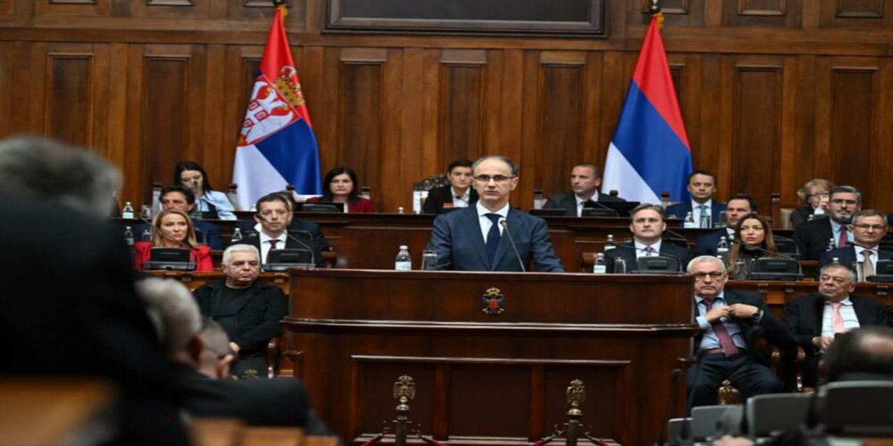 Sırbistan'da yeni hükümet güvenoyu aldı