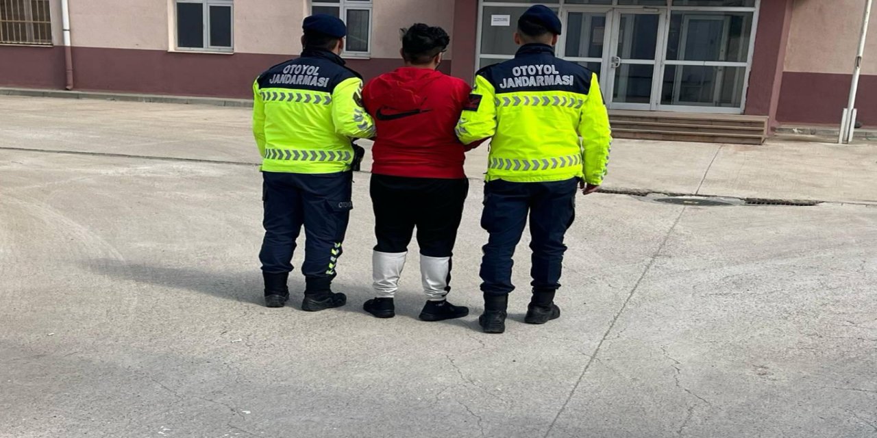 Yol kontrolü sırasında üzerinde uyuşturucu çıkan şahıs tutuklandı