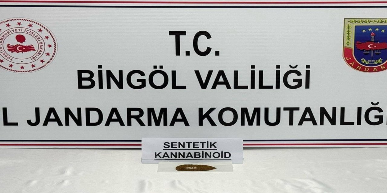 Bingöl'de yol kontrolünde uyuşturucu ele geçirildi: 4 gözaltı