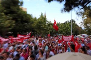 Tiyatro oyuncularından Demokrasi yürüyüşü