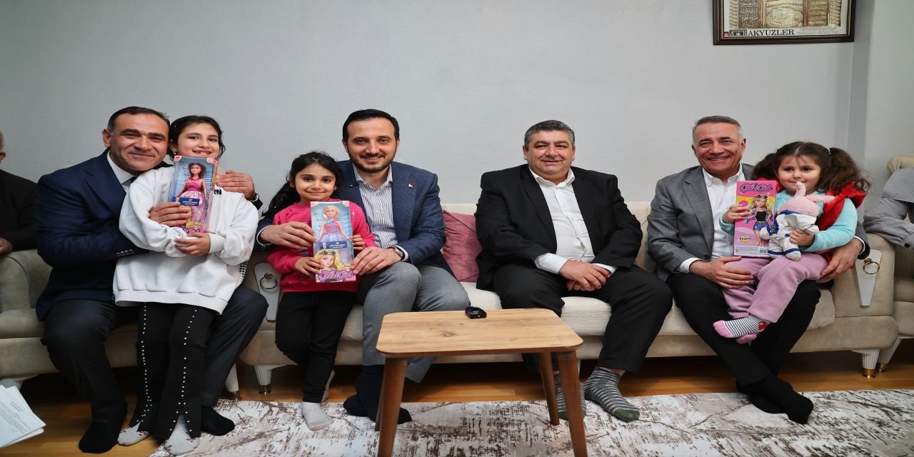 AK Parti İstanbul’dan 2 milyon üyeye kapı kapı ziyaret