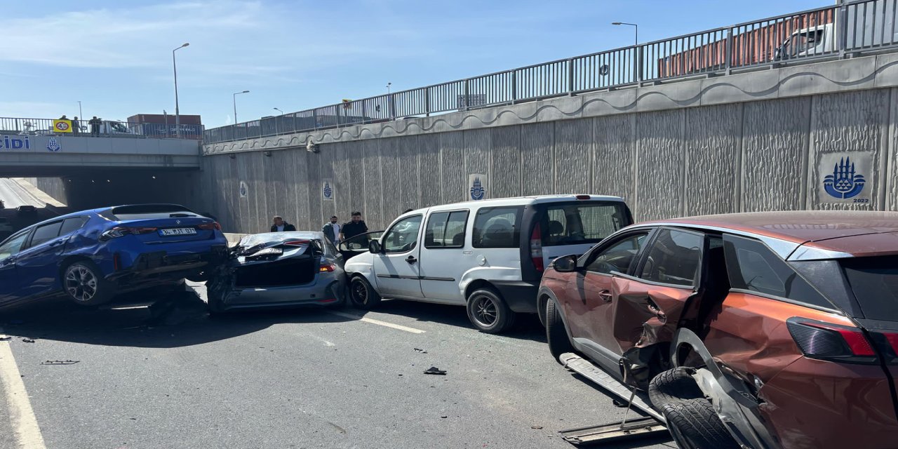 Beylikdüzü'nde zincirleme kaza