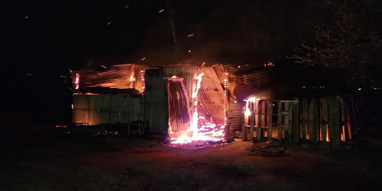 Bingöl’de kulübede çıkan yangın kısa sürede söndürüldü