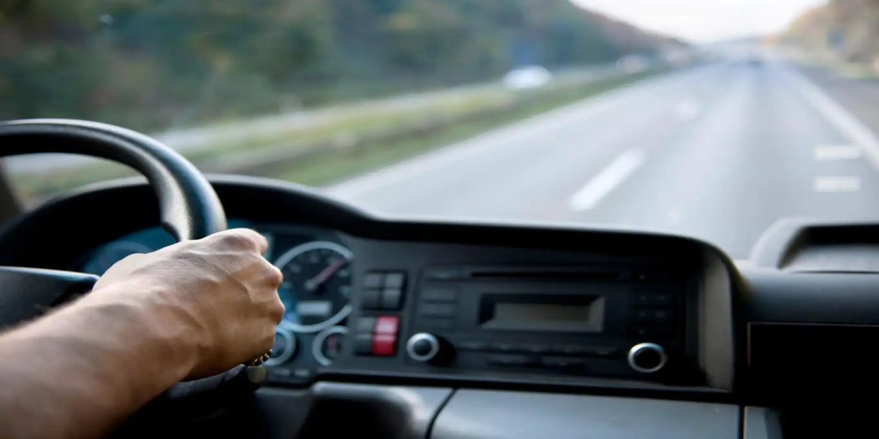 Duran araçlara yüksek hızlarla çarpılmasının nedenlerinden biri yol hipnozu!
