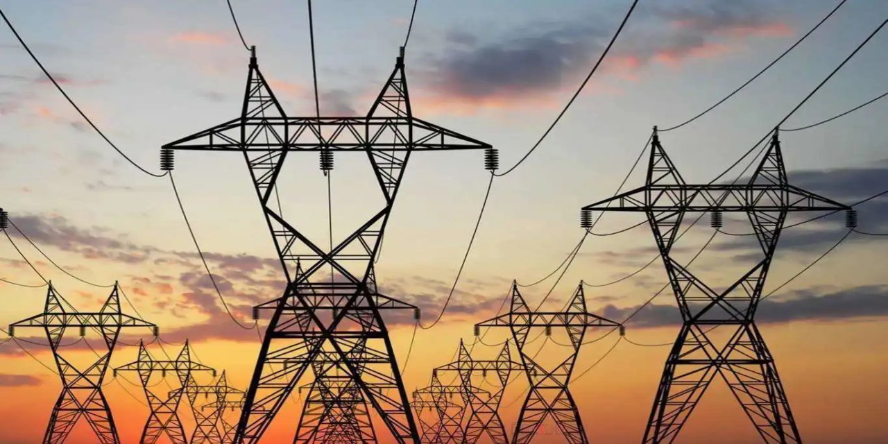 Türkiye'nin elektrik kurulu gücü 118 bin megavatı aştı