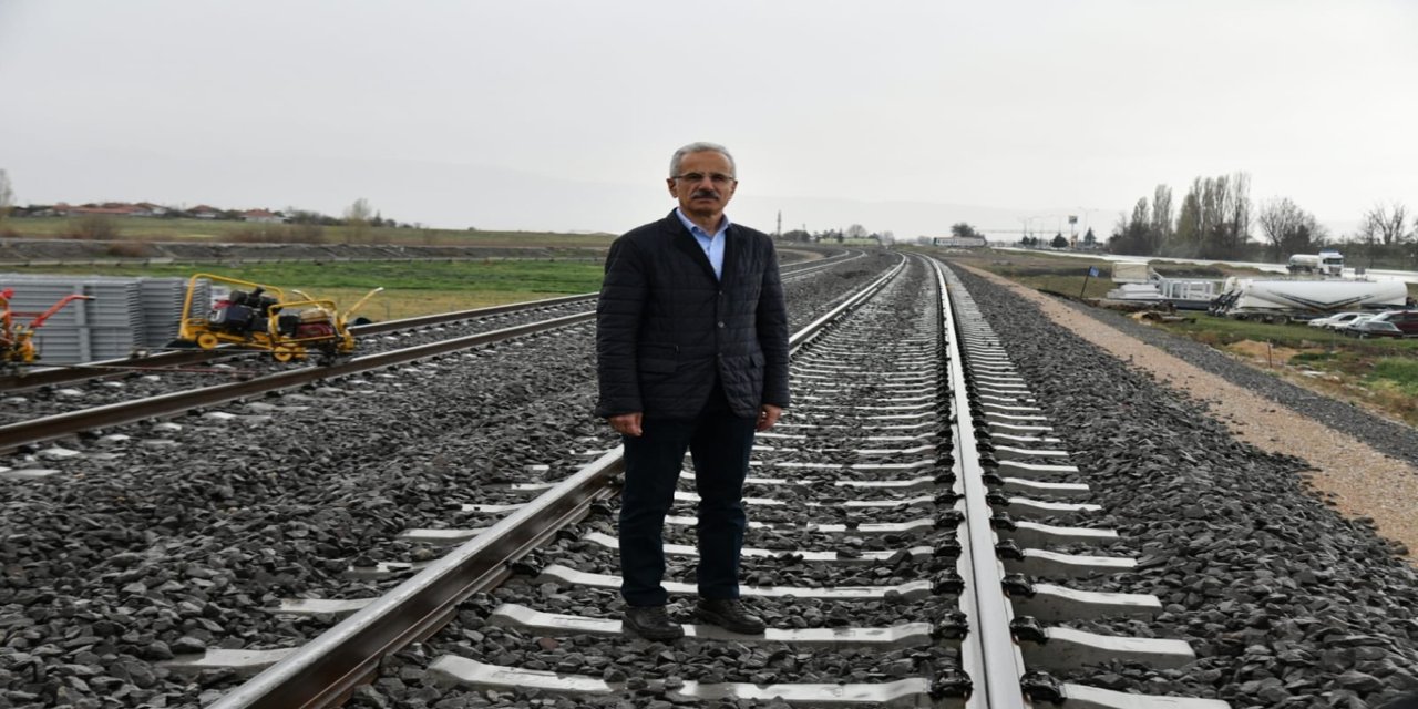 Bakan Uraloğlu: Son 23 yılda demir yollarına 63 milyar dolar yatırım yaptık